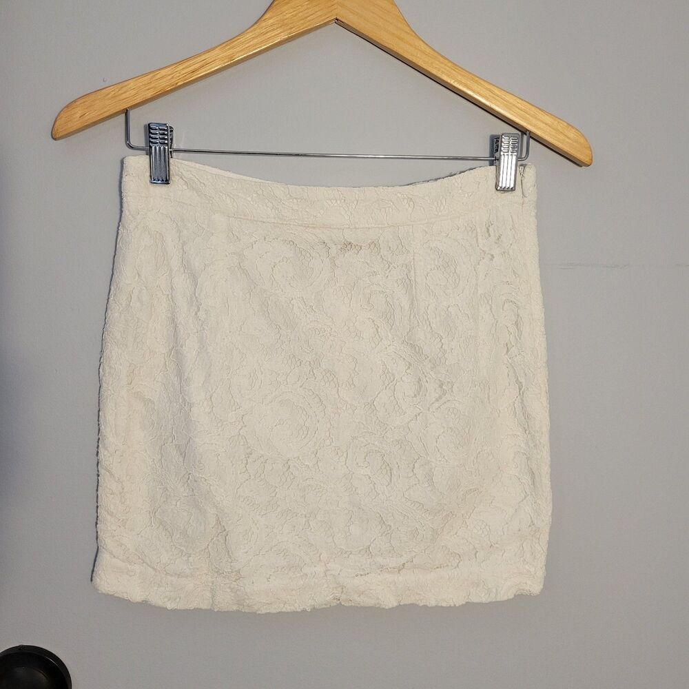 Tart Lace Ivory Mini Skirt women’s Size Small New Without Tag